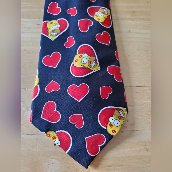 HOMER SIMPSON Valentines Day Tie - Picture 2 of 3